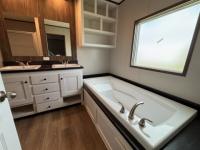2023 31RSV16682XH23  Home