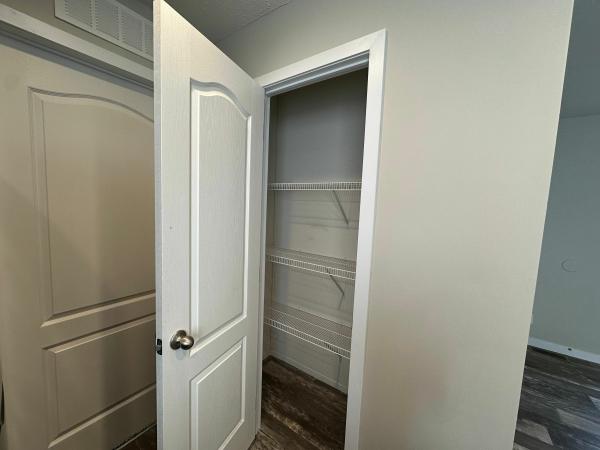 2021 Clayton Homes Inc Revolution Mobile Home