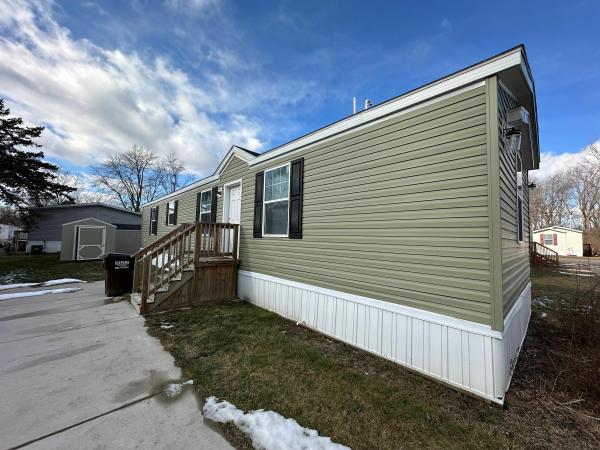 2021 Clayton Homes Inc Revolution Mobile Home