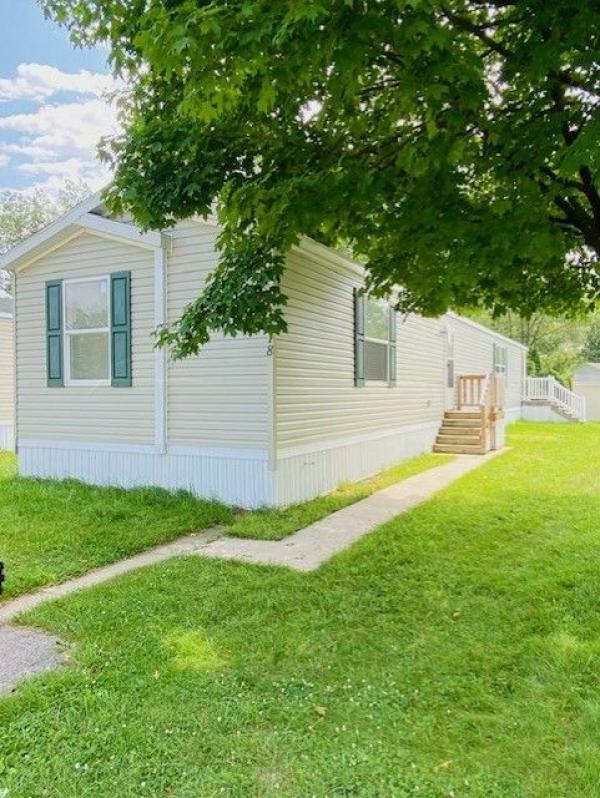 Photo 1 of 2 of home located at 1618 Fallcreek Dr. Lot 1618Fc Mishawaka, IN 46544