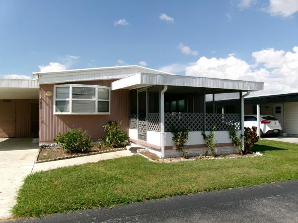 1976 BUDD Mobile Home For Sale