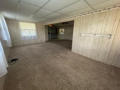 Photo 4 of 17 of home located at 85 Rose Drive Fruitland Park, FL 34731