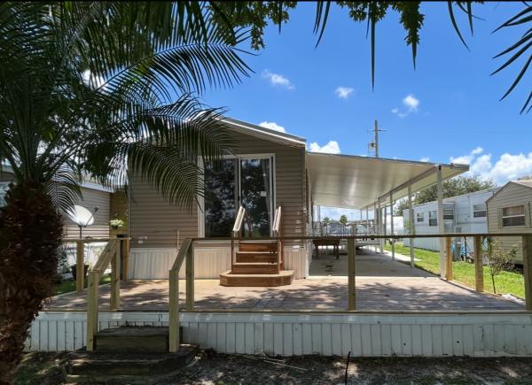 2000 WINN Manufactured Home