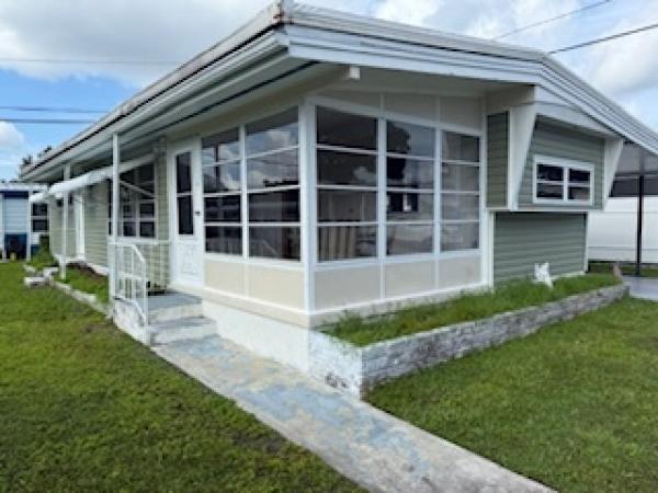 Photo 1 of 2 of home located at 2419 Gulf To Bay Blvd, Lot 1317 Clearwater, FL 33765
