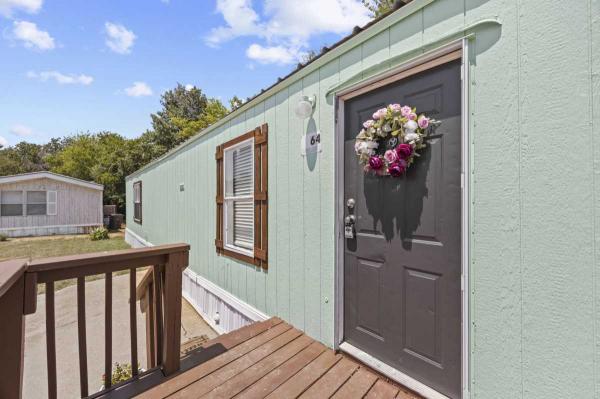 2011 AMERICAN HOMESTAR OF LANCASTER, L.P. GALAXY Mobile Home