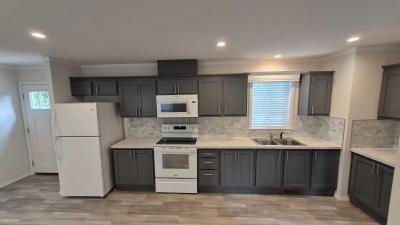 Photo 5 of 23 of home located at 5055 NE Elliott Circle, #198 Corvallis, OR 97330