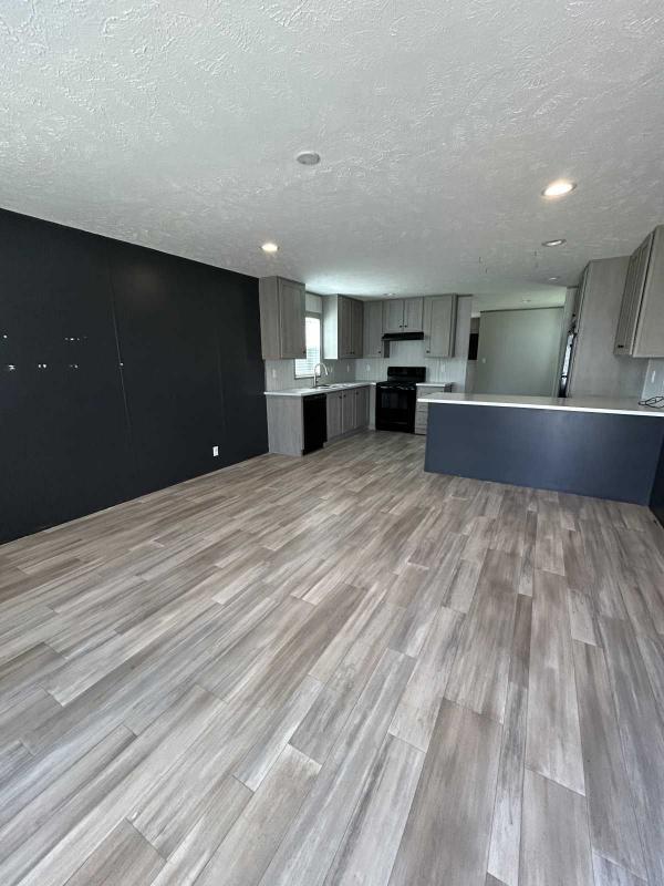 Photo 1 of 2 of home located at 6060 S. 800 East Lot 36 La Fontaine, IN 46940