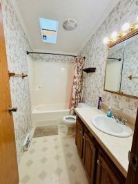2001 Commadore Manufactured Home