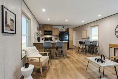 Photo 4 of 7 of home located at 7 Sundale Trailer Ct Washington, IN 47501