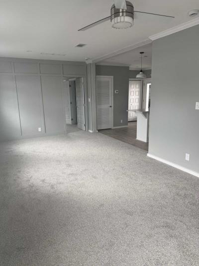 Photo 4 of 16 of home located at 5601 Duncan Rd #122 Punta Gorda, FL 33982