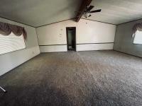1983 KAUFMAN AND BROAD	 CANYON CREST Manufactured Home