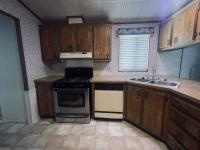 1983 KAUFMAN AND BROAD	 CANYON CREST Manufactured Home