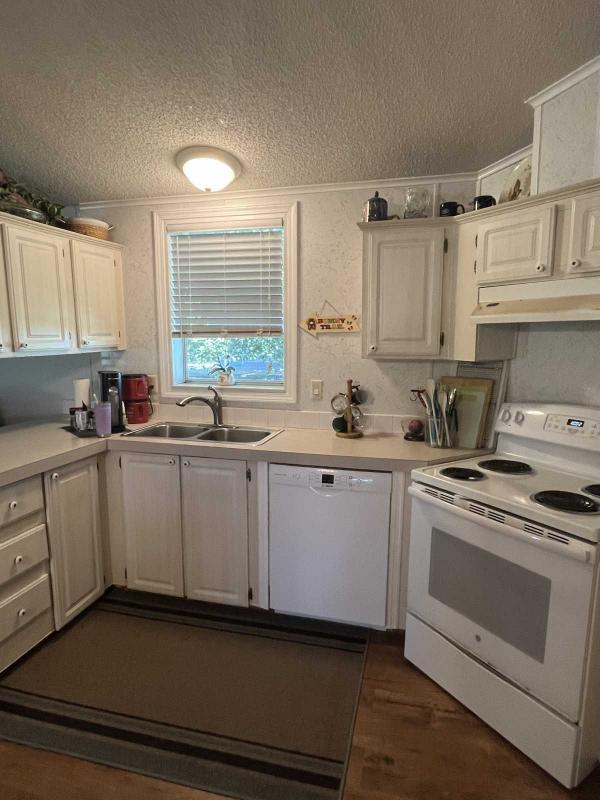 2001 Mobile Home
