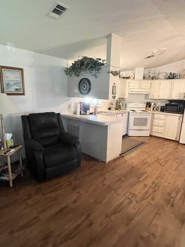 2001 Mobile Home