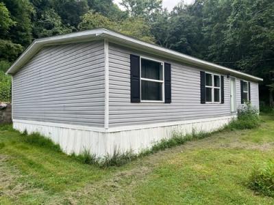 Mobile Home at 514 Nicely Hollow Rd Branchland, WV 25506