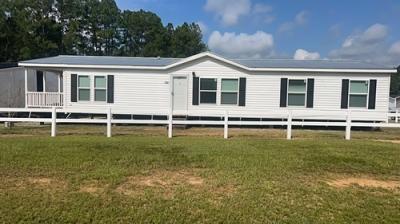 Mobile Home at 198 Beaver Dam Rd McHenry, MS 39561