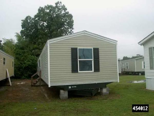 Photo 1 of 2 of home located at Heritage Homes Usa Inc. 918 Southeast Blvd Clinton, NC 28328