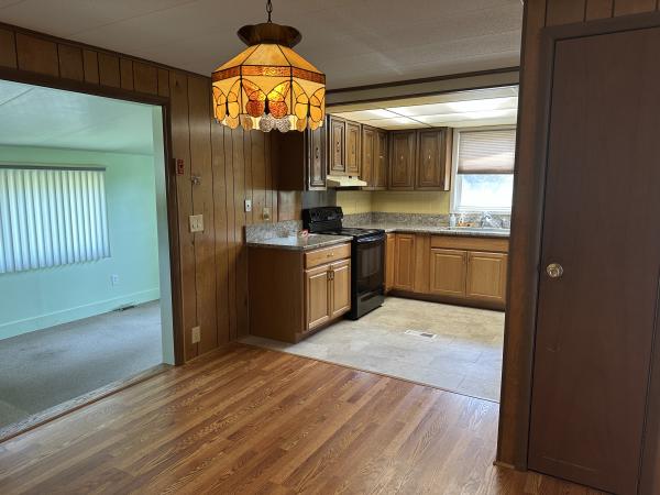1975 Vindale VC2450 Mobile Home