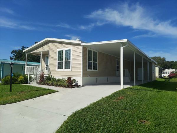 Photo 1 of 2 of home located at 89 Sea Fern Drive Leesburg, FL 34788