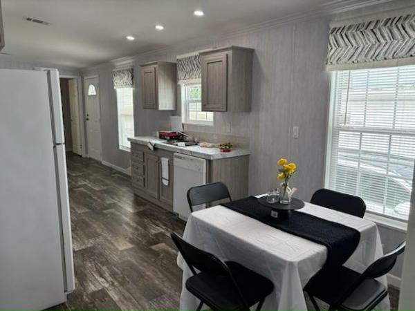 2021 Nobility 48H2H(1)SS Manufactured Home