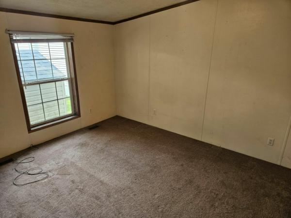 2005 Manufactured Housing Enterprise Renegade Limited Manufactured Home