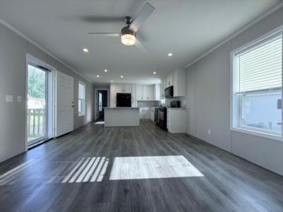 Photo 4 of 25 of home located at 29649 Cambridge Court #256 Chesterfield, MI 48051