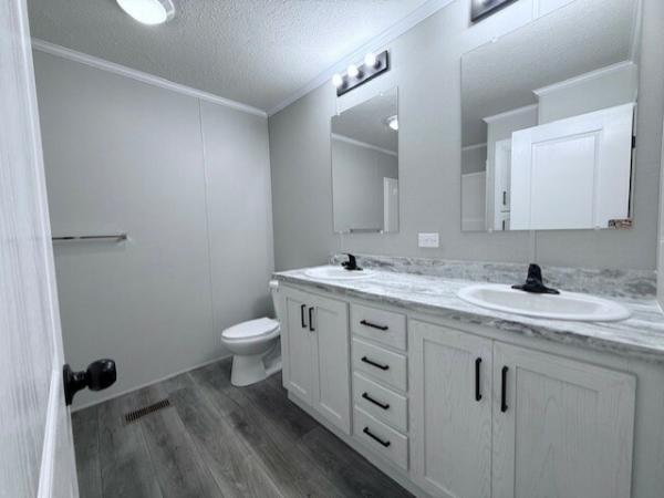 2025 Champion - Topeka Mobile Home