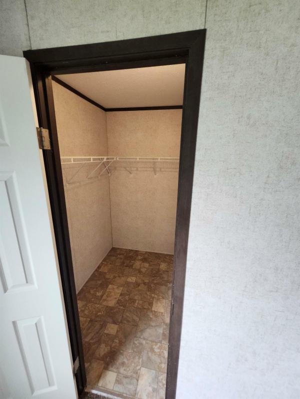 2018 FORTUNE 48 FGS1672205R  Home