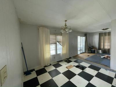 Photo 2 of 20 of home located at 36145 Cherry Avenue Grand Island, FL 32735