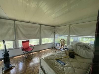Photo 4 of 20 of home located at 13224 Orange Avenue Grand Island, FL 32735