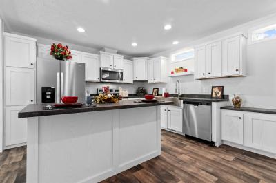 Mobile Home at 400 Center Manor Drive
F5 Monaca, PA 15061