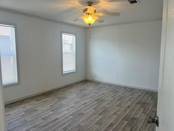 2023 Champion IN2860S Mobile Home