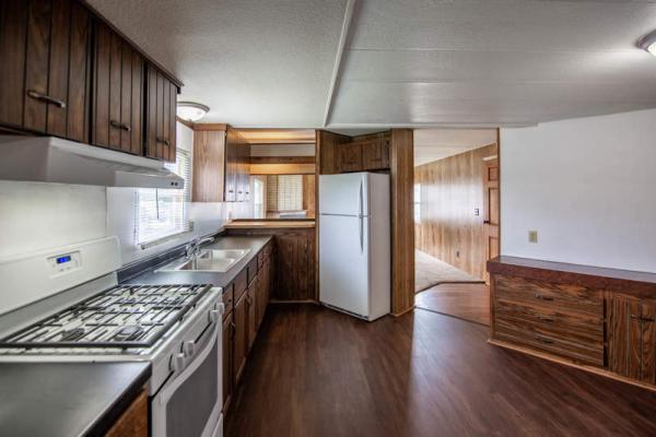 1977 Greenwood Manufactured Home