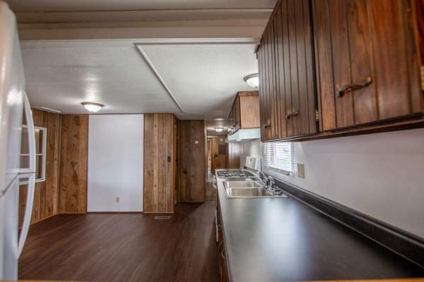 1977 Greenwood Manufactured Home