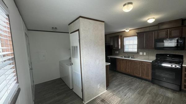 Photo 1 of 2 of home located at 304 S. Edinberg Lot 162 Grand Rapids, MI 49548