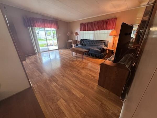 1984 NULL PALM Mobile Home