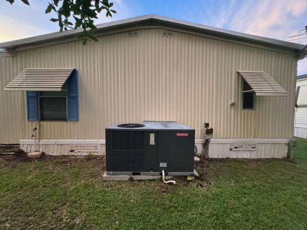 1984 NULL PALM Mobile Home