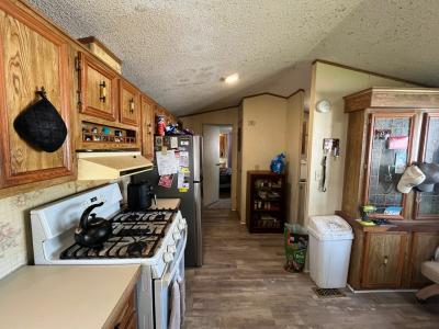Mobile Home at 21178 Laroche Dr South, Site #1292 Macomb, MI 48044