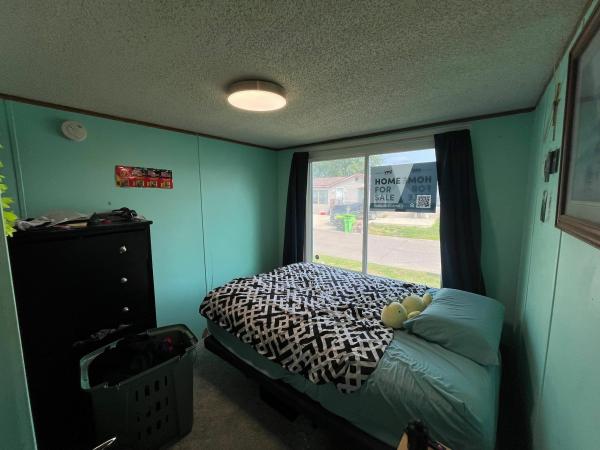 1990 Mobile Home