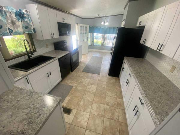1990 MAYF HS Manufactured Home