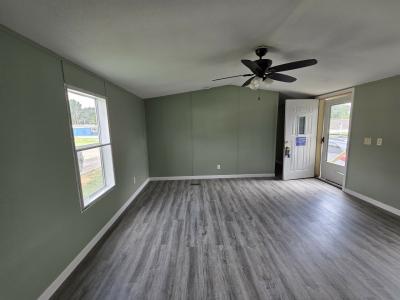 Photo 3 of 13 of home located at 809 Skye Dr. Findlay, OH 45840