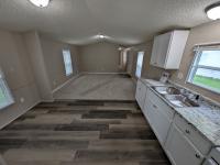 1999 Holly Park mobile Home