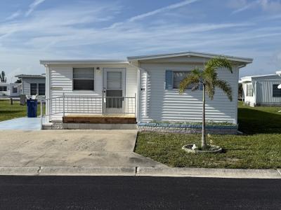 Photo 2 of 11 of home located at 603 63rd Ave W #W6 Bradenton, FL 34207