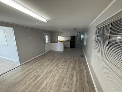 Photo 4 of 11 of home located at 603 63rd Ave W #W6 Bradenton, FL 34207