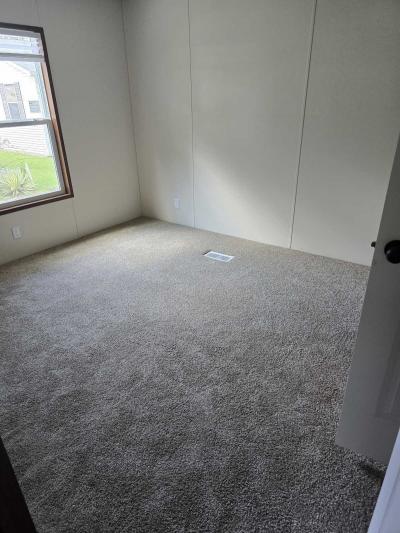 Photo 5 of 9 of home located at 2609 Keil Drive Belleville, IL 62226
