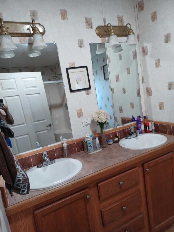 2005 Fleetwood Lifestyle Manufactured Home