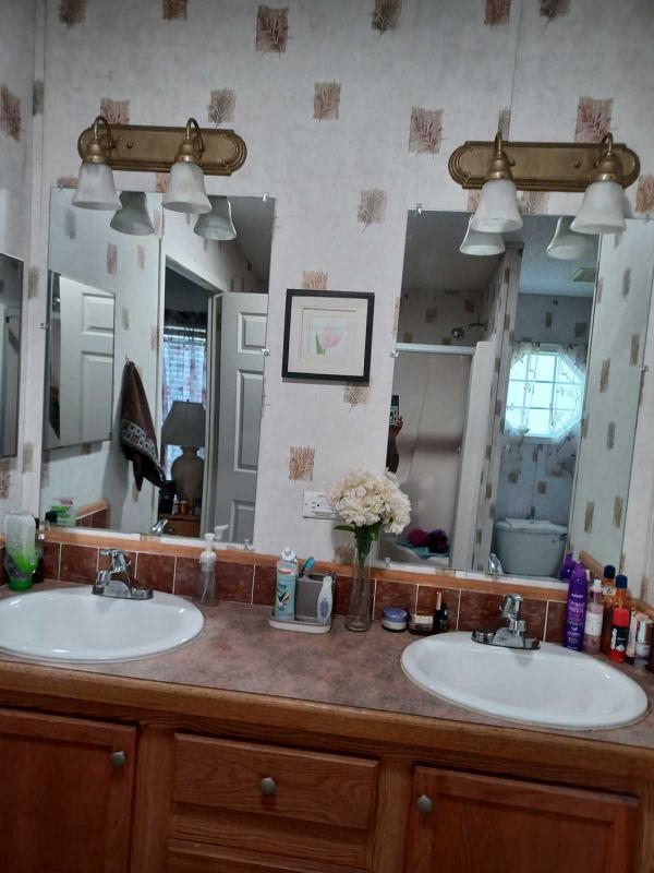 2005 Fleetwood Lifestyle Manufactured Home