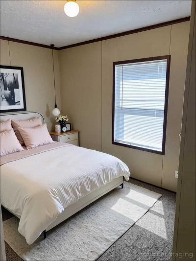 Photo 2 of 17 of home located at 3170 Orchard Lake Road #83 Keego Harbor, MI 48320