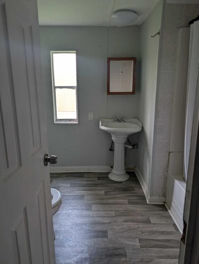 Photo 5 of 7 of home located at 2225 State Hwy 20 Decatur, AL 35601