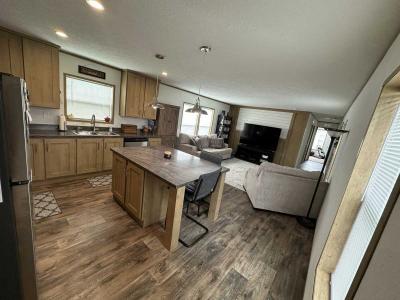Photo 3 of 8 of home located at 6016 S Canterbury Pl Sioux Falls, SD 57106
